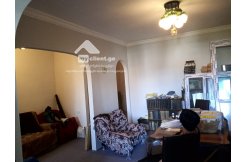 იყიდება 5 ოთახიანი ბინა საბურთალოზე, მიცკევიჩის ქუჩაზემ არასტანდარტული პროექტის კორპუსში, ბინა არის სარემონტო მდგომარეობაში, 4 საძინებლით, იზოლირებული სამზარეულოთი, ყველა კომუნიკაციით. img