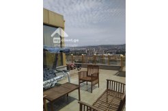 იყიდება 300 კვ.მ penthouse გოთუას ქუჩაზე. ბინაში რჩება ავეჯი და ტექნიკა. ფართში არის მარმარილოს ბუხარი და აღჭურვილია ყველა საჭირო კომუნიკააციით. img