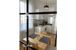 იყიდება ვაკეში კეკელიძის ქუჩაზე ძველ მყარ კორპუსში ბინა გეგმარებულია იზოლირებული სამზარეულო 2 საძინებელი სველი წერტილი აივანი img