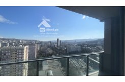 იყიდება დიღმის მასივში სამშენებლო კომპანია აბრისის ახალაშენბეულ დასრულებულ კორპუსში 3 ოთახიანი ბინა რომელიც გეგმარებულია იზოლირებული სამზარეულო ოთახით, დიდი მისაღები, 2 საძინებელი, 2 სველი წერტილით ბინას აქვს პანორამული ხედები მთელ ქალაქზე ვერანდებიდან, კორპუსს ემსახურება 3 ლიფტი, ყავს დაცვა და მიმდებარე ტერიტორია კონტროლდება ვიდეო სამეთვალყურეო კამერებით img